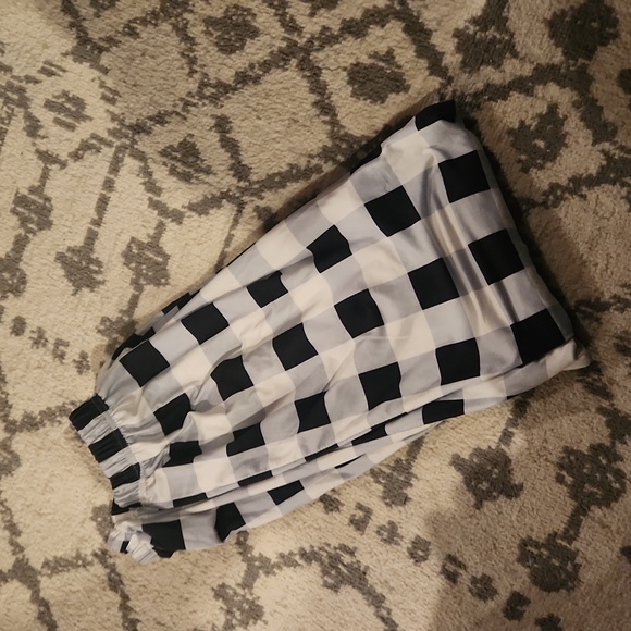 SHEIN pjs set! Cute Skeleton shirt and stretchy pants! Size small - Picture 2 of 3